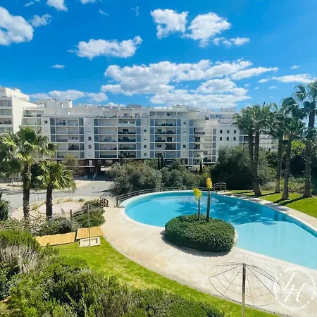 Flordarocha - Modern - Pool - 500m - Garden